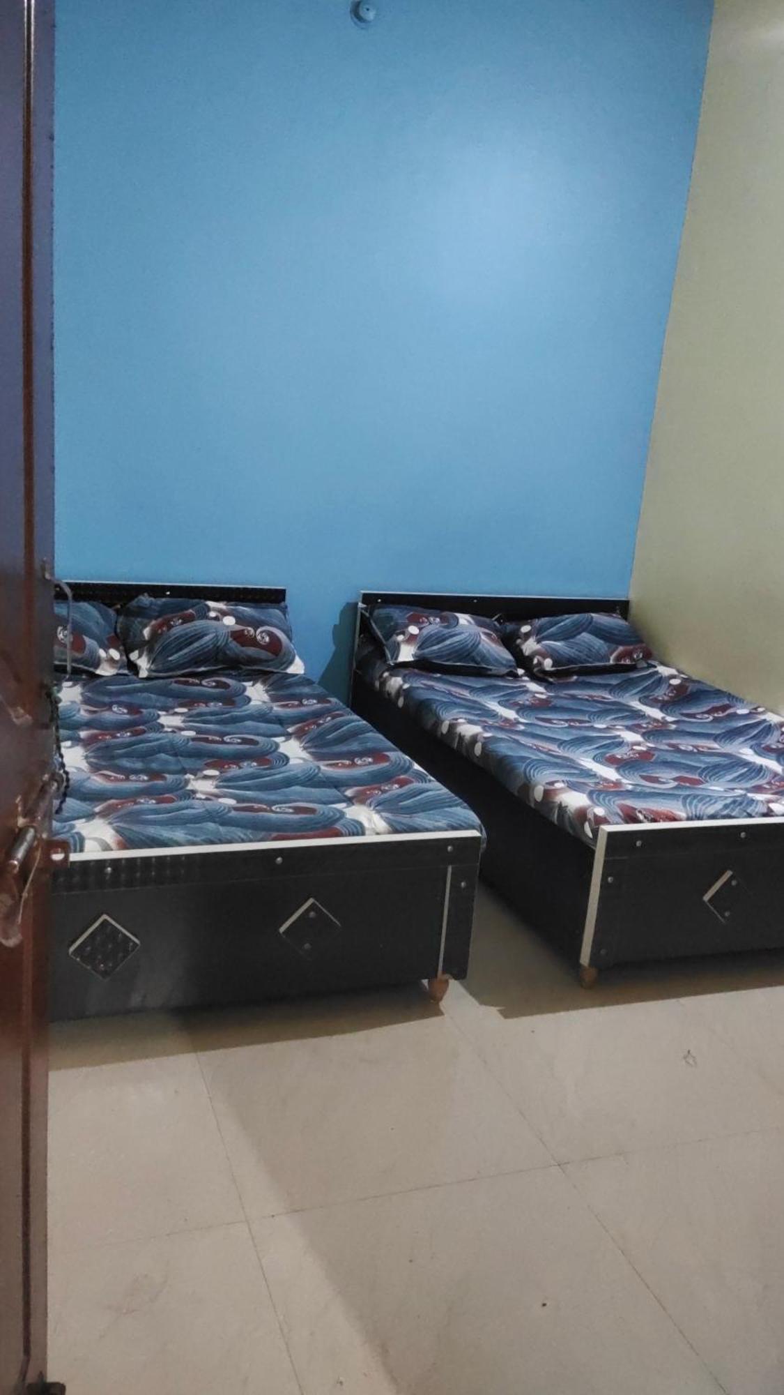 Yashu Homestay אויאיין מראה חיצוני תמונה